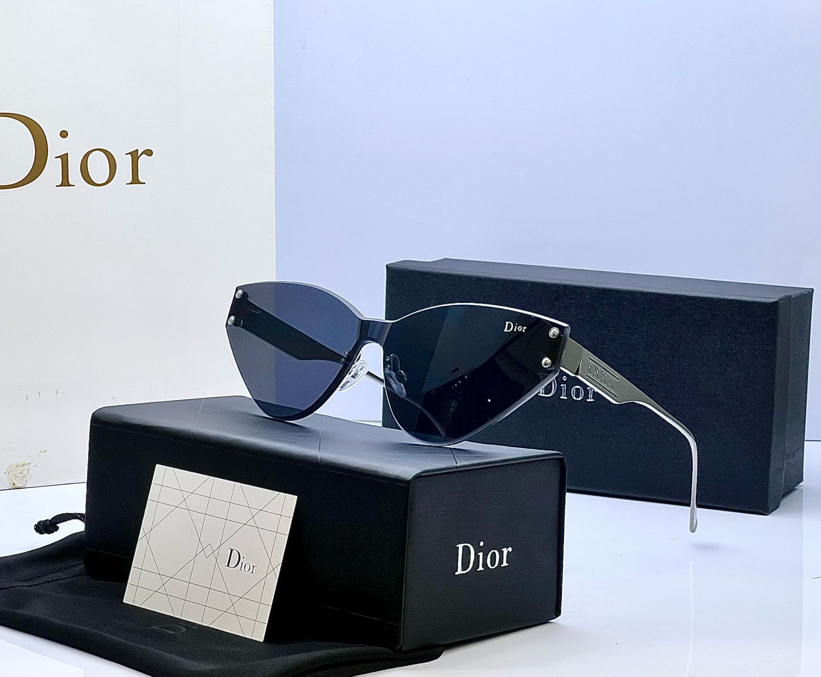 BRANDED GLASSES