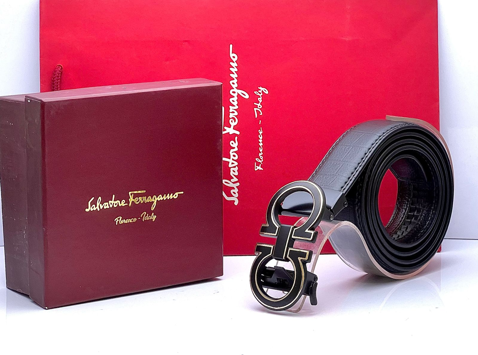 BRANDED BELT