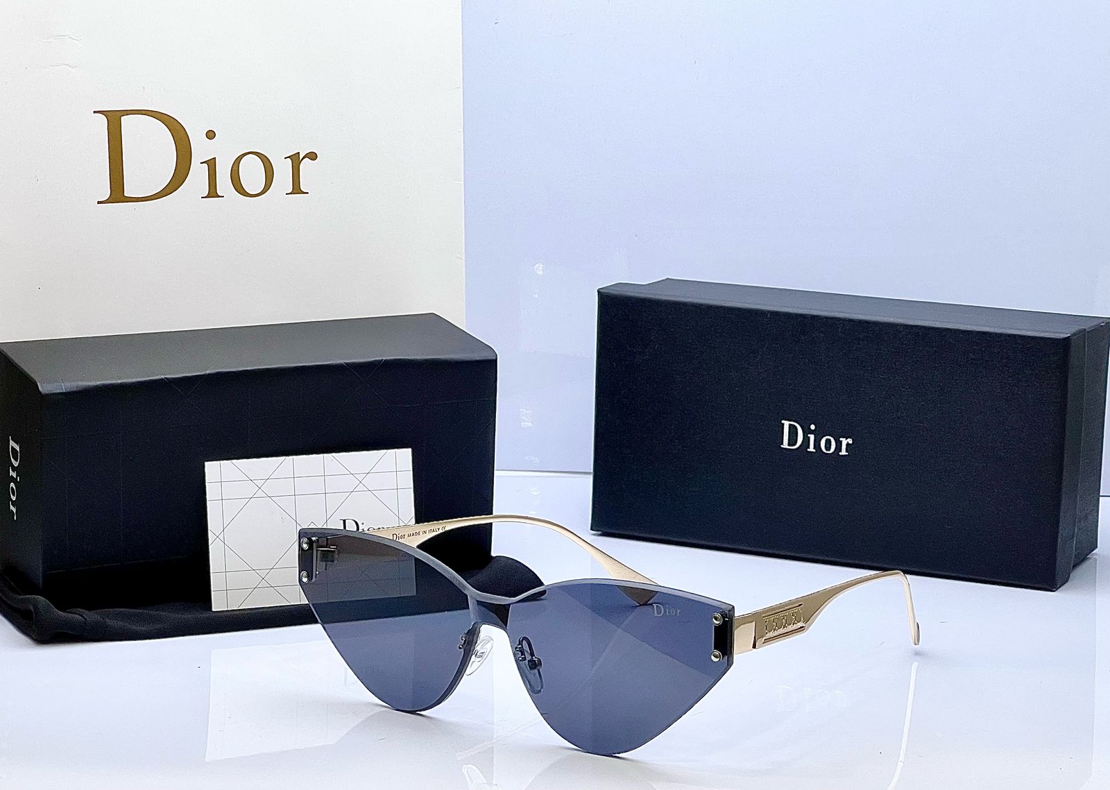 BRANDED GLASSES