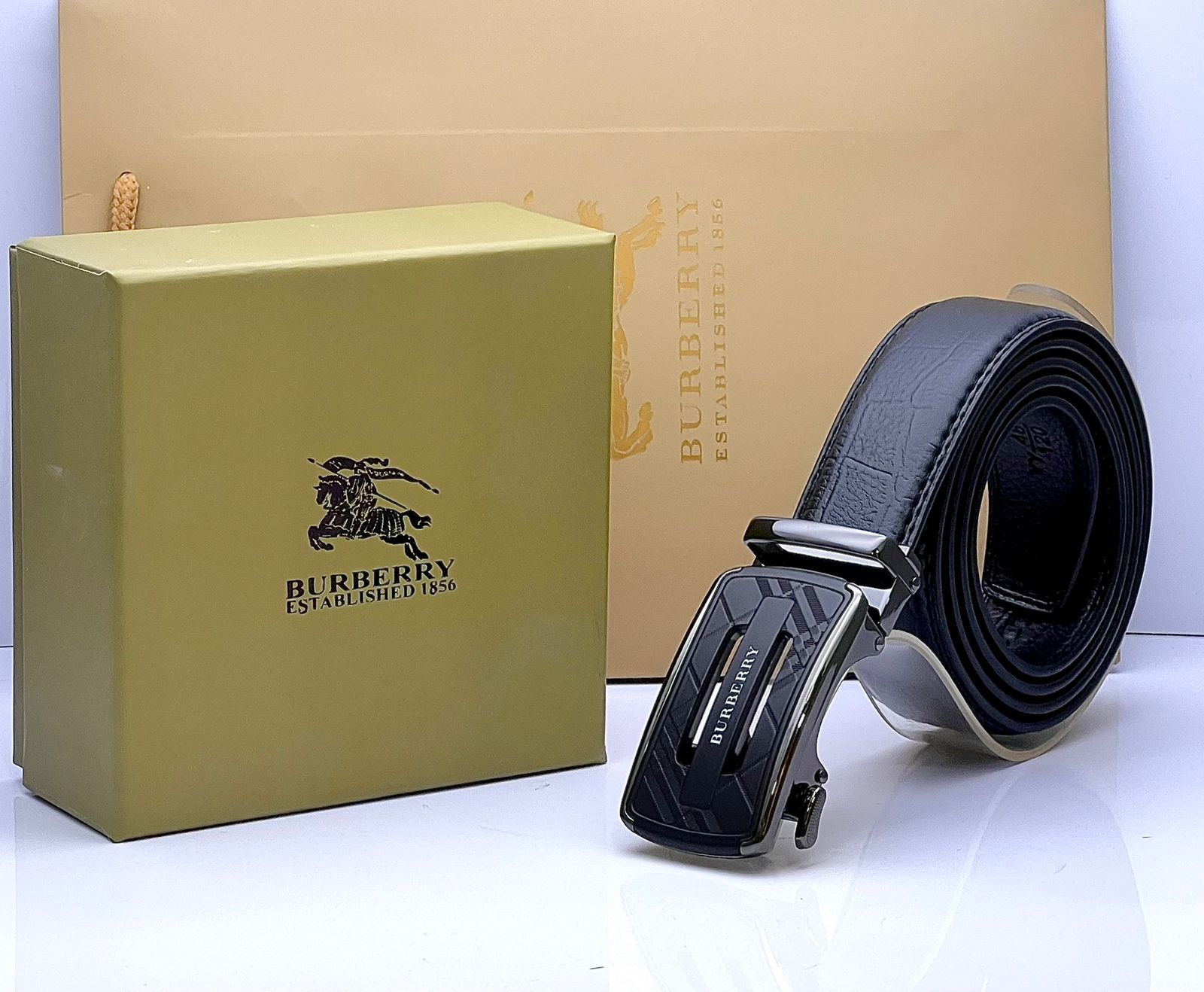 BRANDED BELT