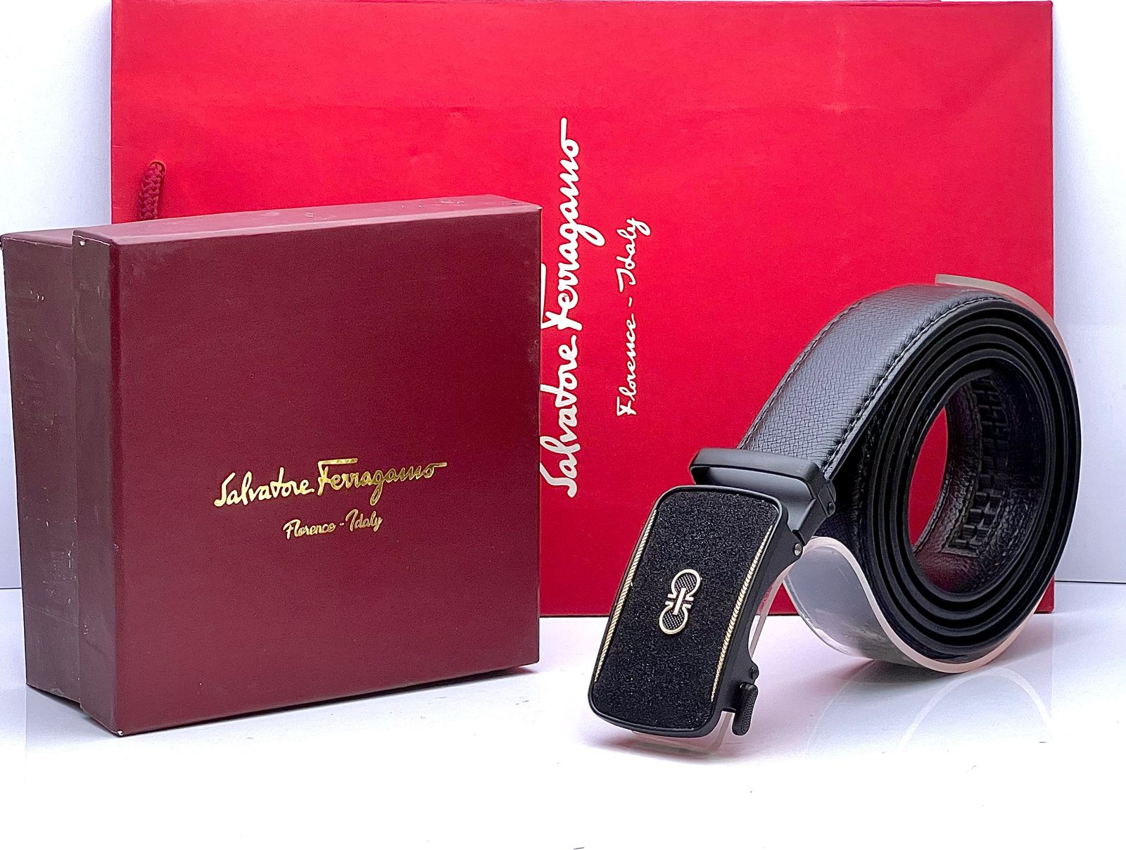 BRANDED BELT